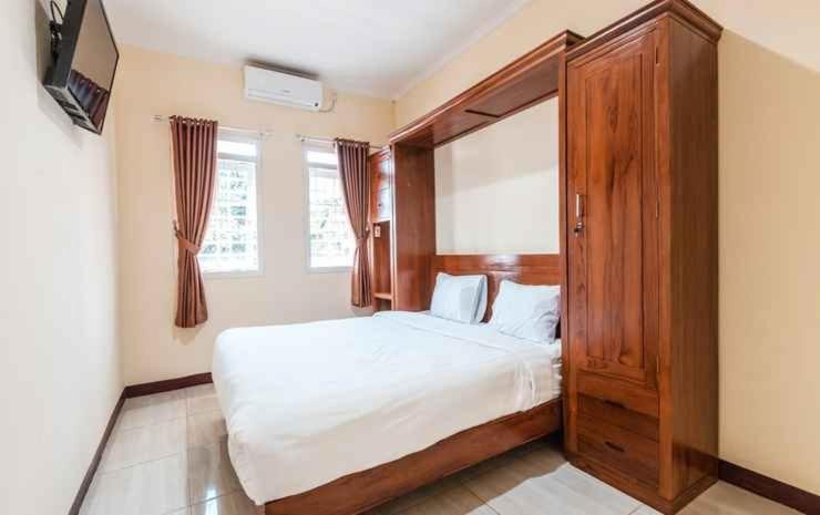 Aquina House Hotel Богор Екстериор снимка